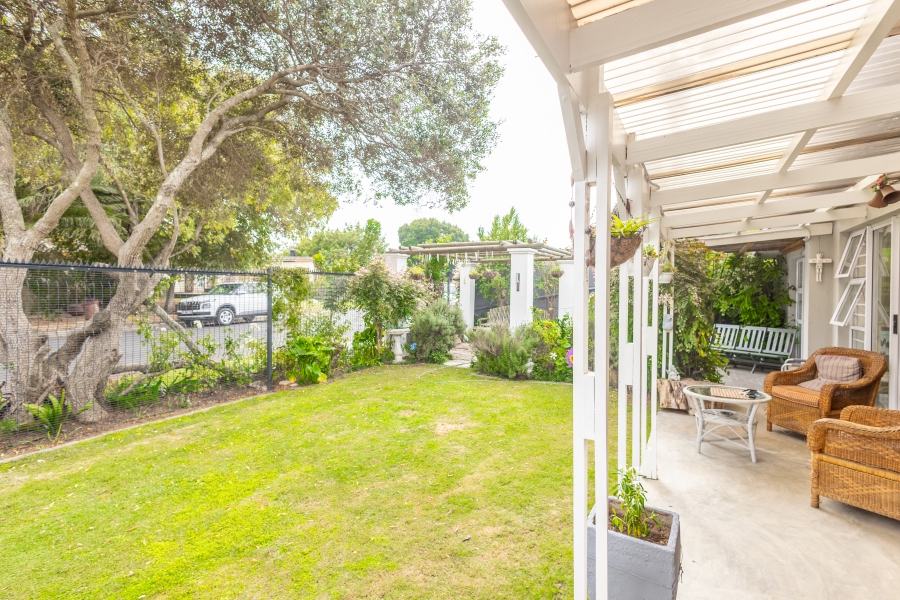 4 Bedroom Property for Sale in Stellenridge Western Cape